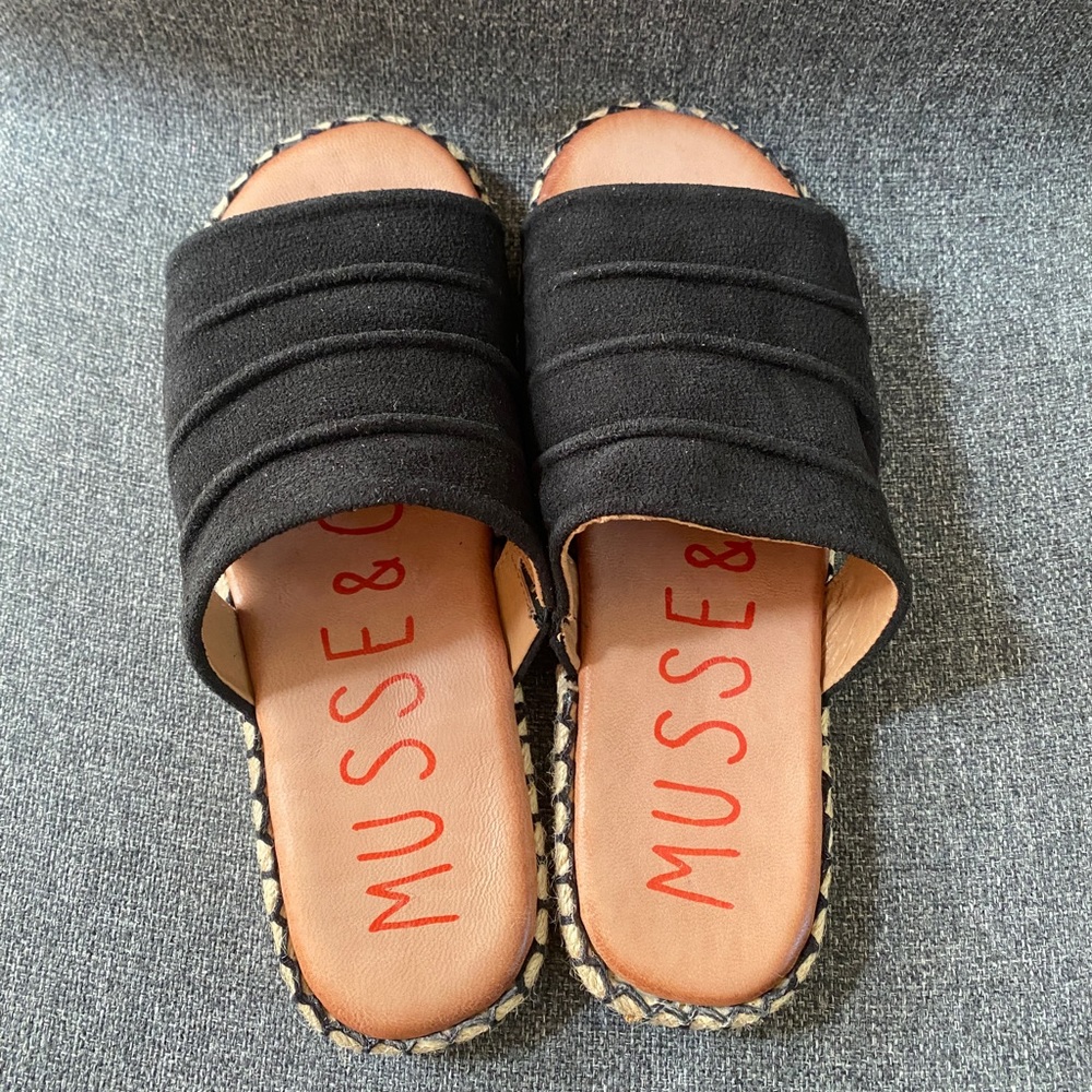 MUSSE & CLOUD Suede Padded Slide Espadrille Sandals